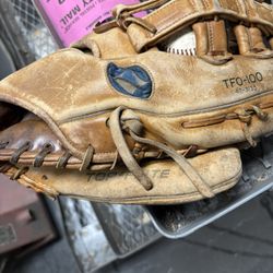 Baseball glove