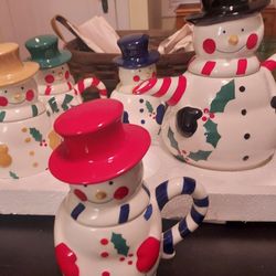 Snowman Mugs And Teapot