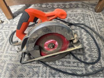 Circular saw - black and decker cs1015