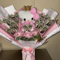 Hello Kitty Bouquet/ Eternal Roses Bouquet / Rosas Eternas