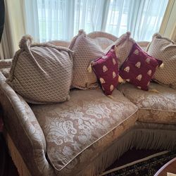 Elegant Sofa & 2 Arm Chairs