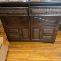 Wine Cabinet And Drawer