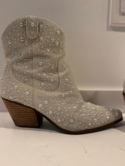Betsey Johnson Ivory Pearl-Embellished Ankle Boots Women Size 7