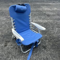 Blue Rio Adventure Folding Beach Camping Reclining Chair! Good condition! Backpack straps are missing buckles  