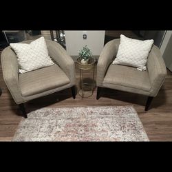 Accent Chairs 