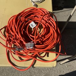Like New. 100’ Extension Cord. Electric Power Cable.   $15