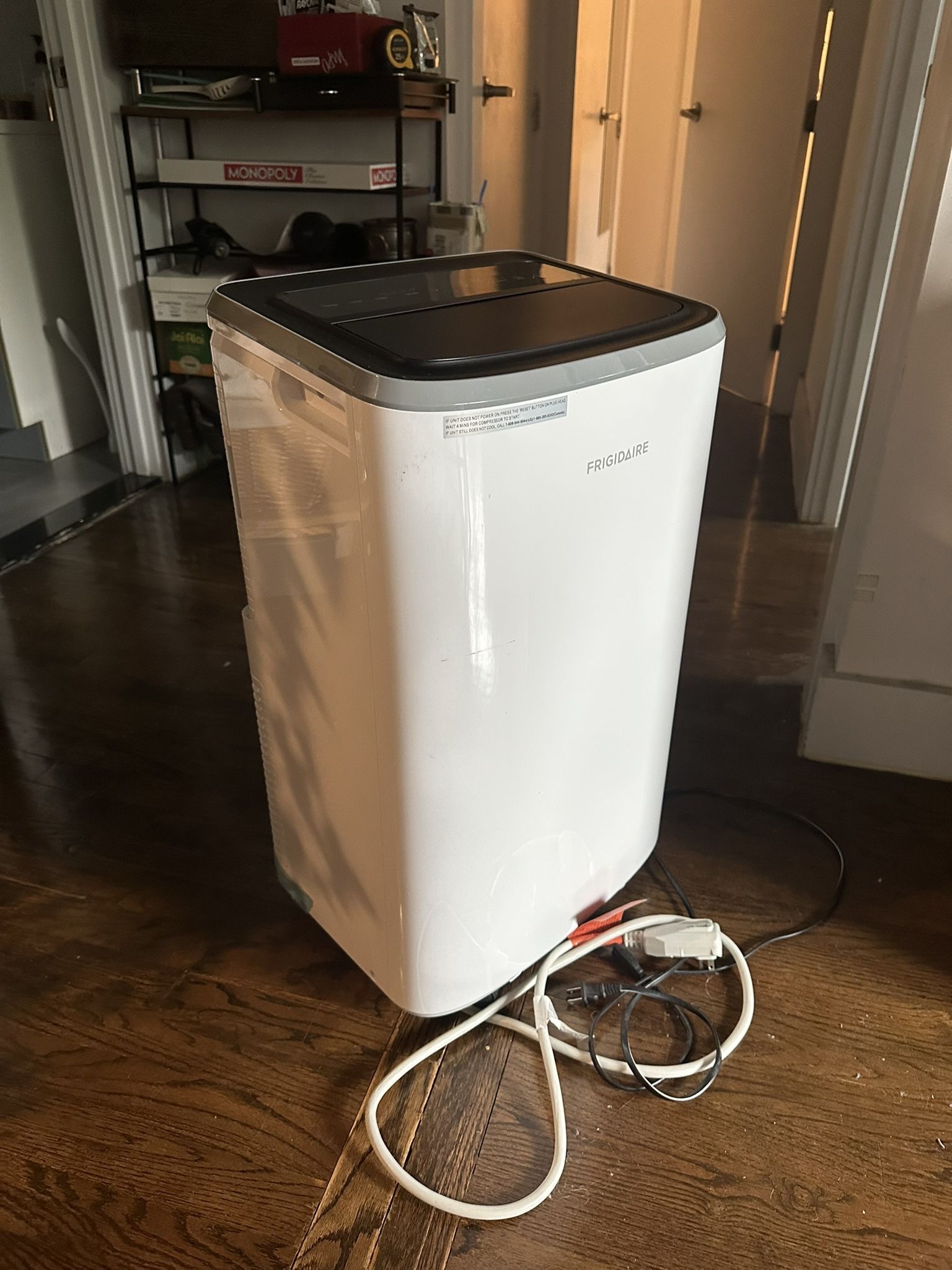 FRIGIDAIRE Standing AC Unit