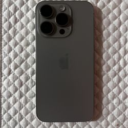 iPhone 15 Pro 128 Gb