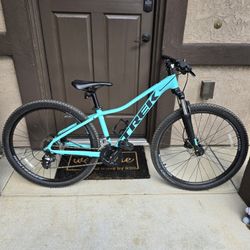 2021 Trek Marlin 6