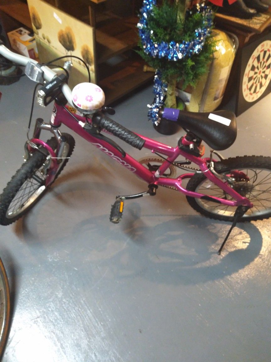 BICYCLES