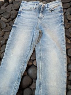 Skinny Jeans (GUESS) bundle 2 Jeans for $20