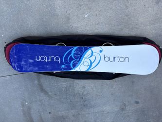 Women’s Snowboard With Bindings And Bag