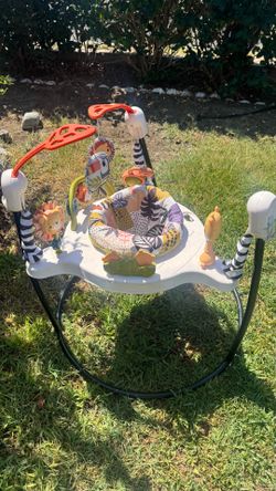 Baby jumper with activities