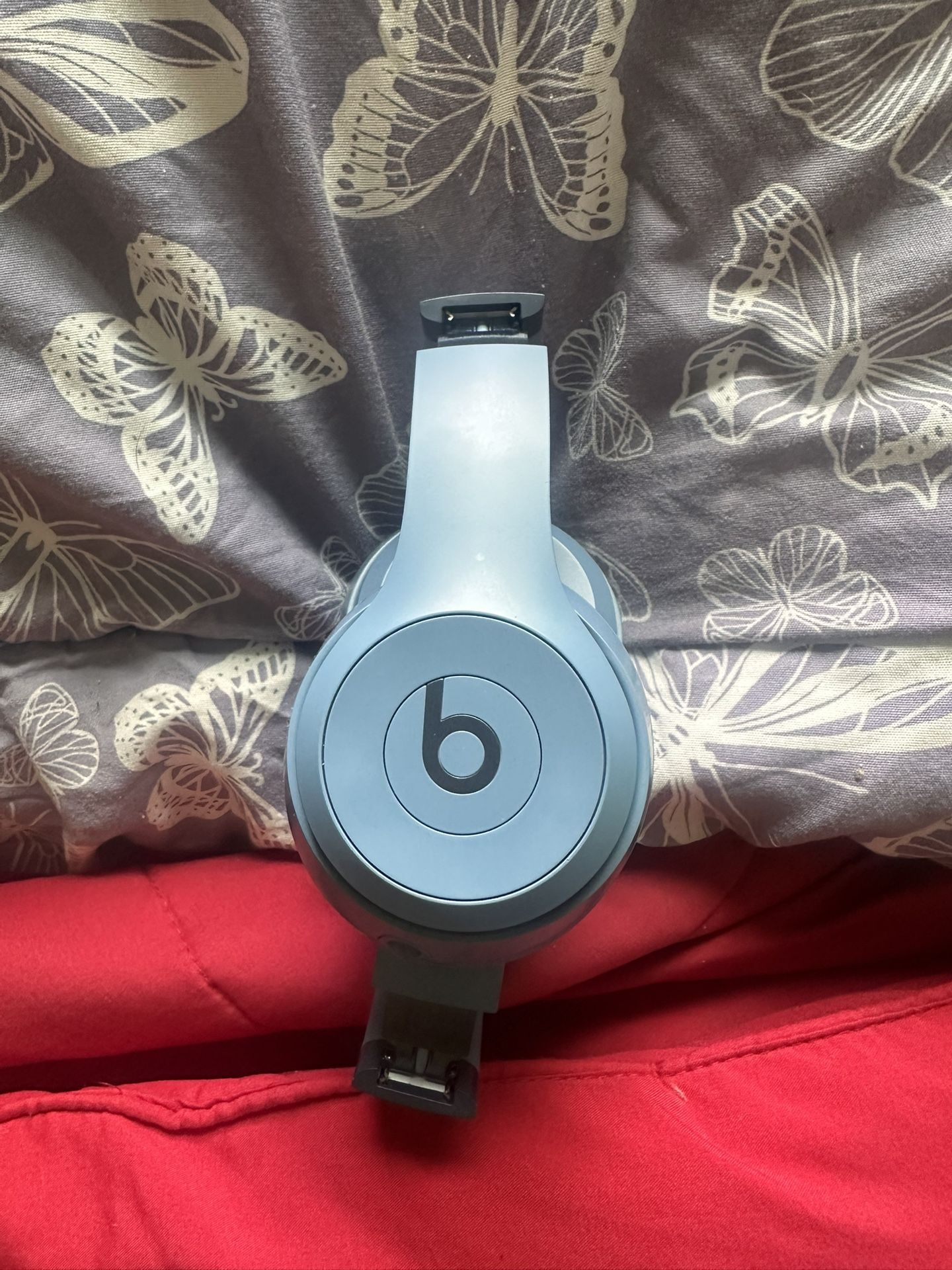 Beats Solo 4 Headphones