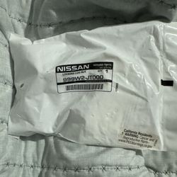 Nissan Locking Lug Nuts OEM sealed Bag