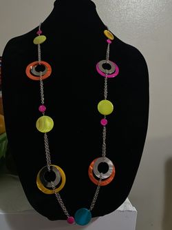 Women  colorful necklace 5$