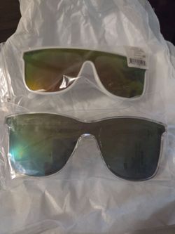 2 pairs Hurley Sunglasses