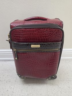 Samantha Brown Carry-On Spinner Luggage