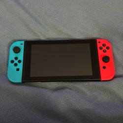 Nintendo Switch 