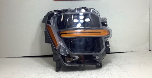 2024-2026 Ford F-150 right LED headlight (1AA)