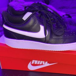 Nike Court Vision Lo  9.5