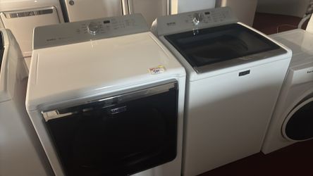 Maytag Wacher Machine and dryer