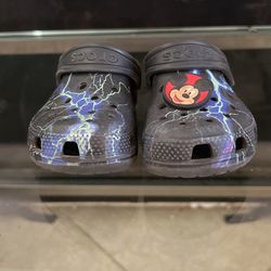 Kids Crocs Size C9