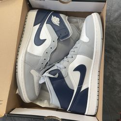 Air Jordan 1 Mid 