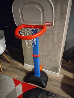 Little Tikes Basketball Hoop