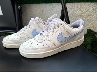 Nike women shoes