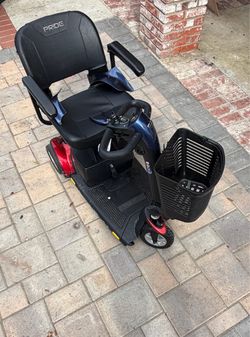 Electric scooter pride three wheel