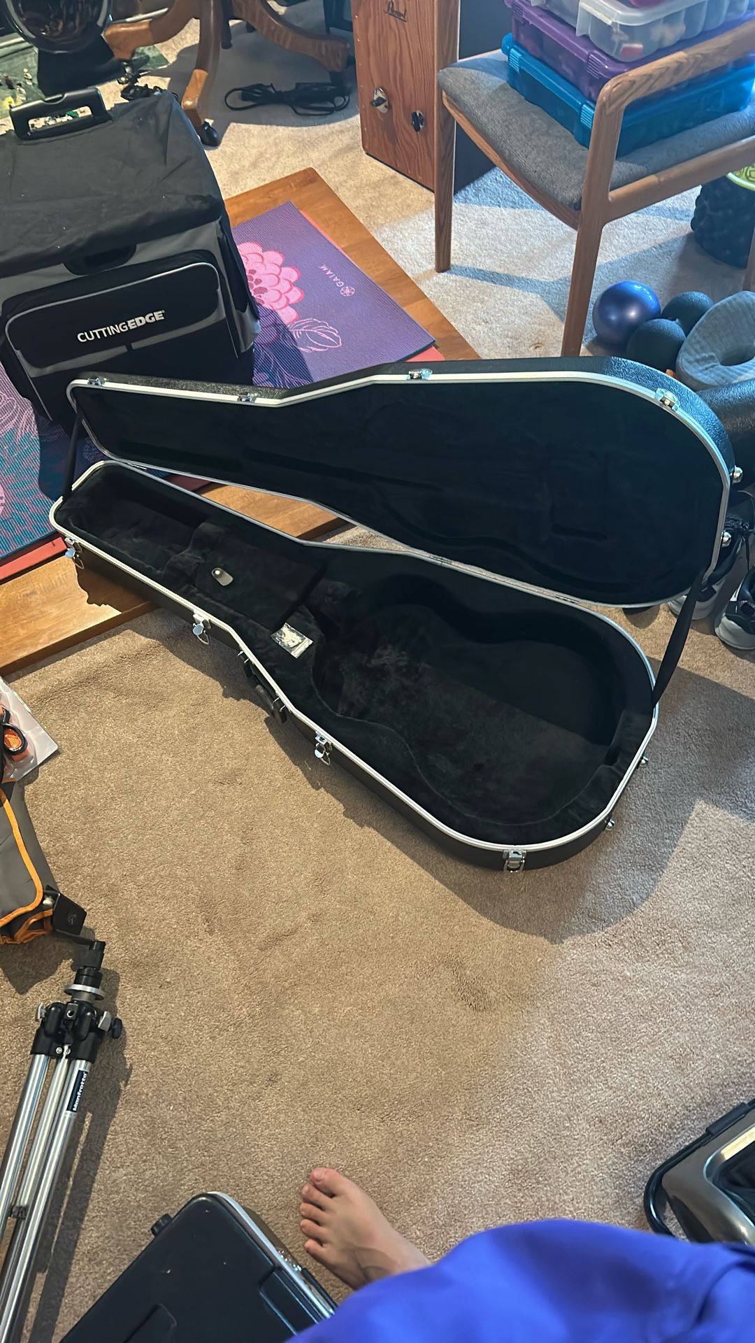 Full Size Acoustic Guitar Case