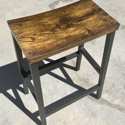 🔥 NEW Rustic 24” Bar Stools – Set of 2 🔥Price: $80 (Priced to sell!)