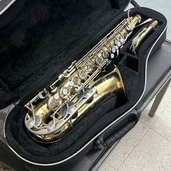 Yamaha YAS-23 Alto Saxophone w/ Case