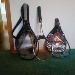 TENNIS AND HANDBALL RACKETS