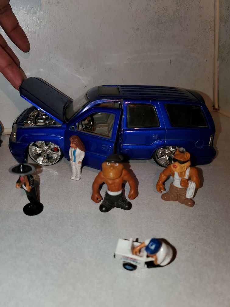 LIL HOMIES TOYS...AS IN PICTURES..FOR COLLECTOR'S...