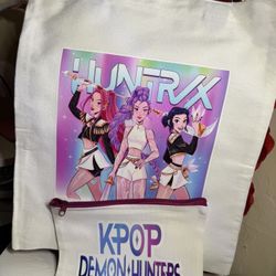 Tote Bags And Matching Zipper Bag