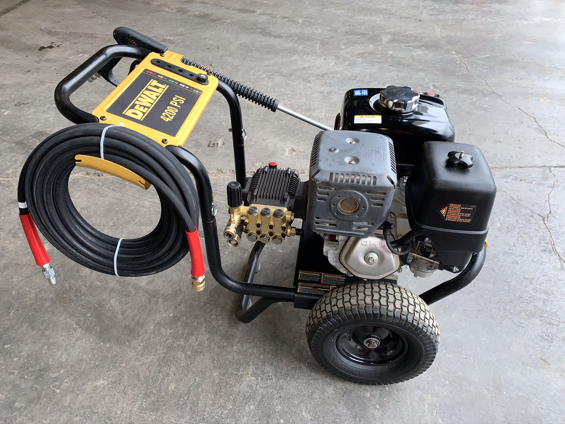 DeWALT DXPW4240 4200 PSI Pressure Washer for Sale in Humble,