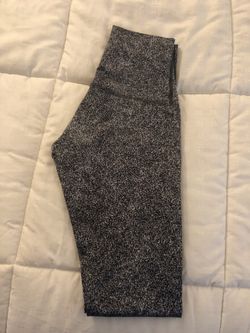 Lululemon wonder under size 4