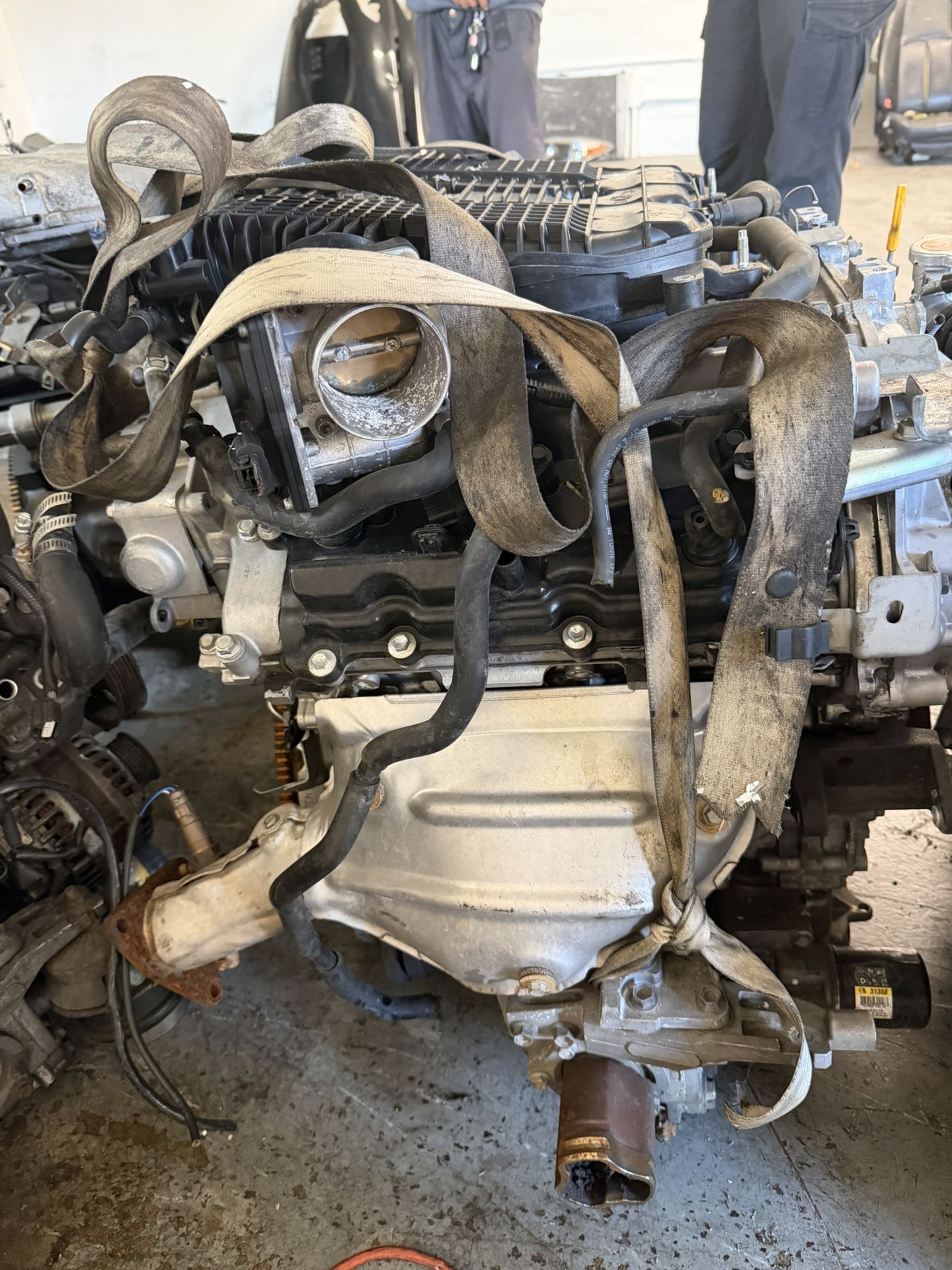 Infiniti AWD  Engine