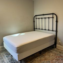 Perfect Condition Casper Mattress, Box Spring, and Metal Bed Frame