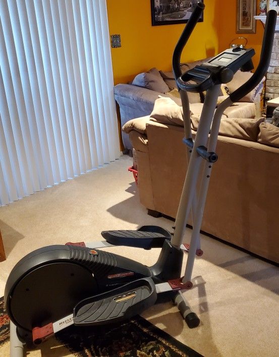 Elliptical : ProForm Reflex Step 650 Cardio Crosstrainer