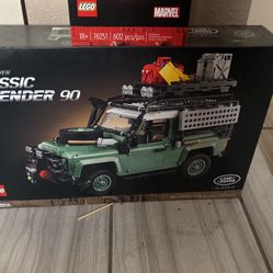 Lego Classic Defender 90