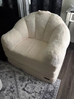 Chair for sale can be layed out