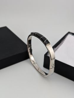 DESIGNER MEXICO STERLING SILVER AND ONYX SQUARE BANGLE BRACELET