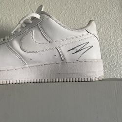 Shaq Autographed Air Force 1