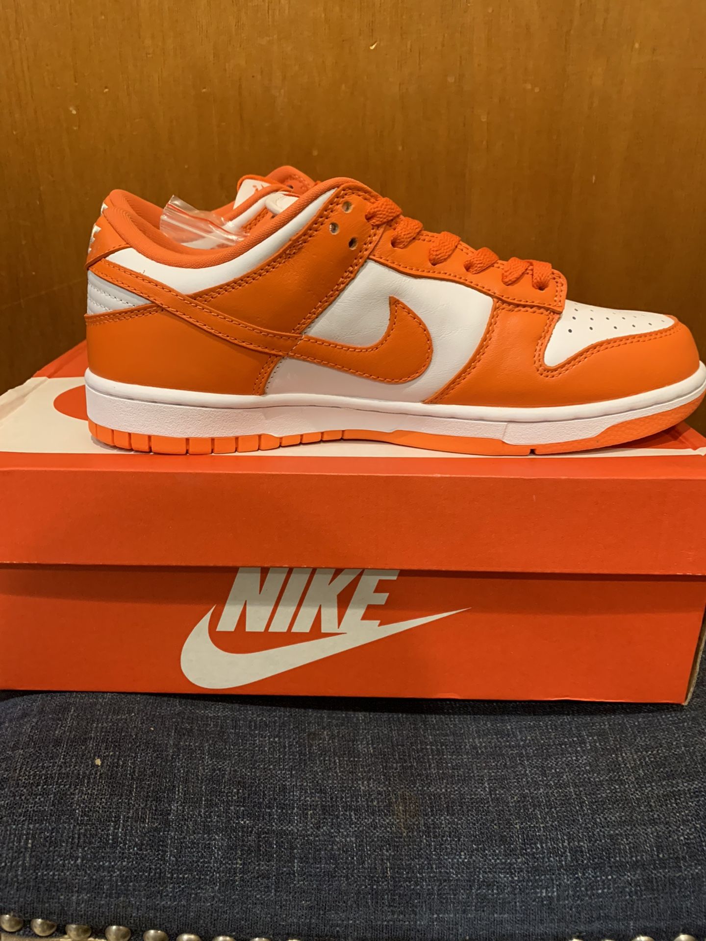 Nike Dunk Low SP Syracuse for Sale in Chicago, IL - OfferUp