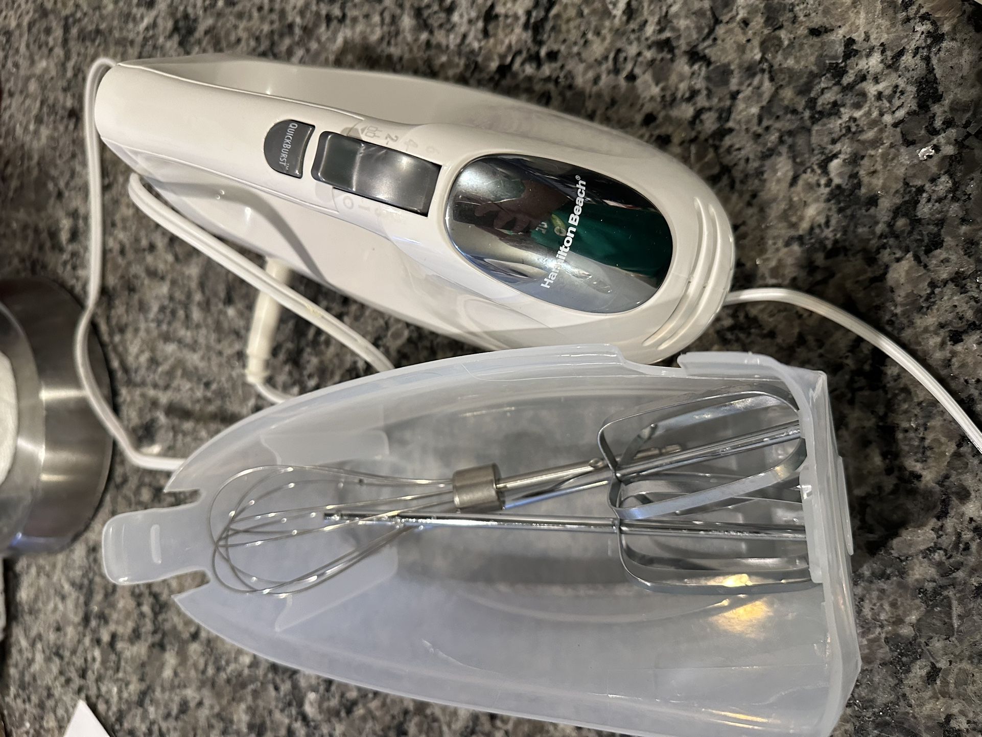 Hamilton Beach 6 Speed Hand Mixer