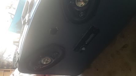 Suitcase stereo works 5 bucks