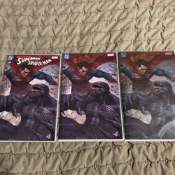 Superman/Spider-Man JeeHyung Lee Limited Set